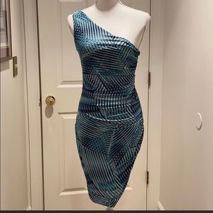 Diane von Furstenberg fabulous one shoulder dress. Sexy sexy